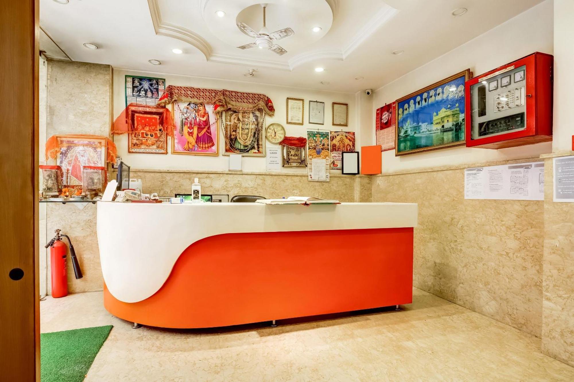 Hotel O Tushar Continental Нью-Дели Экстерьер фото