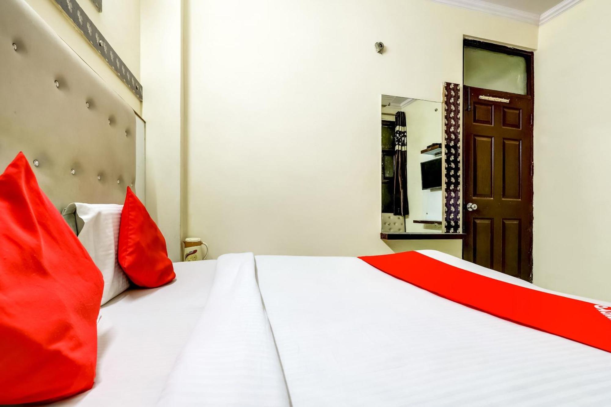 Hotel O Tushar Continental Нью-Дели Экстерьер фото